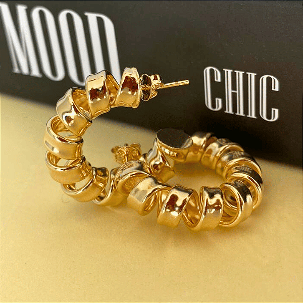 Brinco Argola Torcida - Banho Ouro 18k