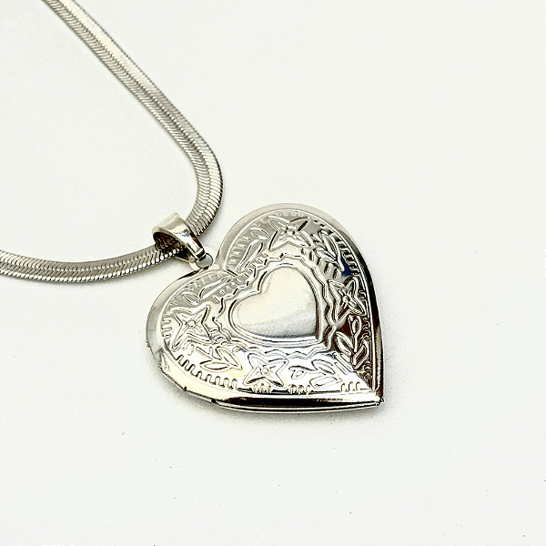 Colar Relicário Amor Eterno - Ródio Branco
