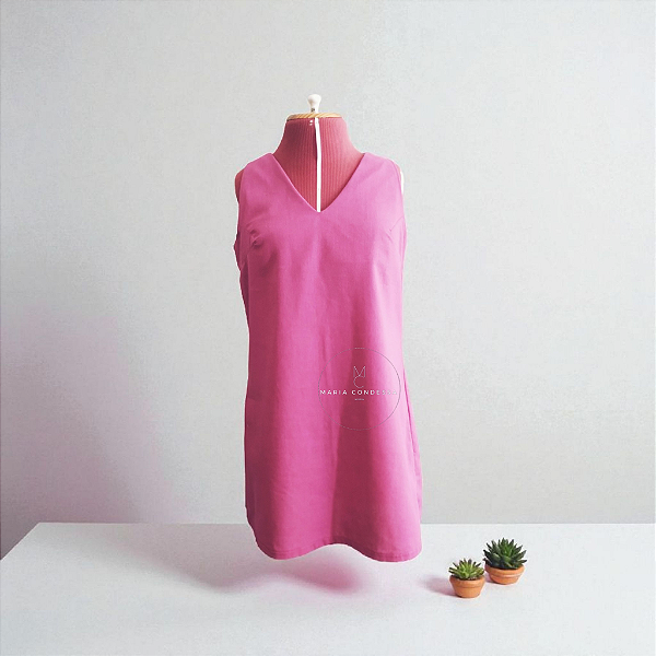 Vestido curto evasê (linho misto)