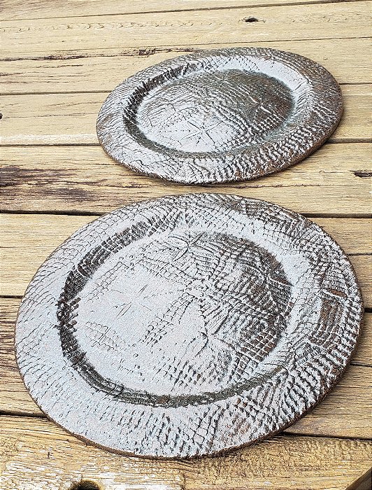 Conjunto Dois  Pratos Rendados Dust Cosmic