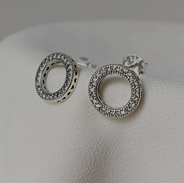Brinco círculo vazado inspiração prata 925