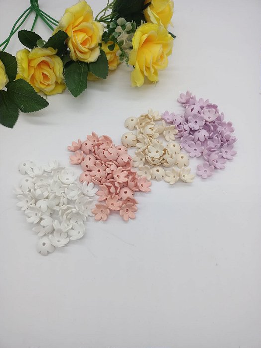 Entremeio Flor Acrílico 6 Petalas com 10 gramas tamanho 1,5cm.