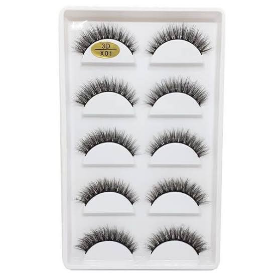 X01 - CARTELA DE CÍLIOS 5 PARES 3D