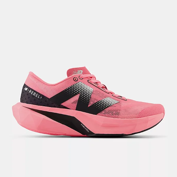 Tênis New Balance Rosa Fluor Tênis New Balance Fresh Foam 520 V8 Rosa Neon  Feminino