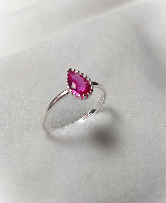 ANEL BANHADO EM PRATA COM PEDRA DE ZIRCONIA ROSA
