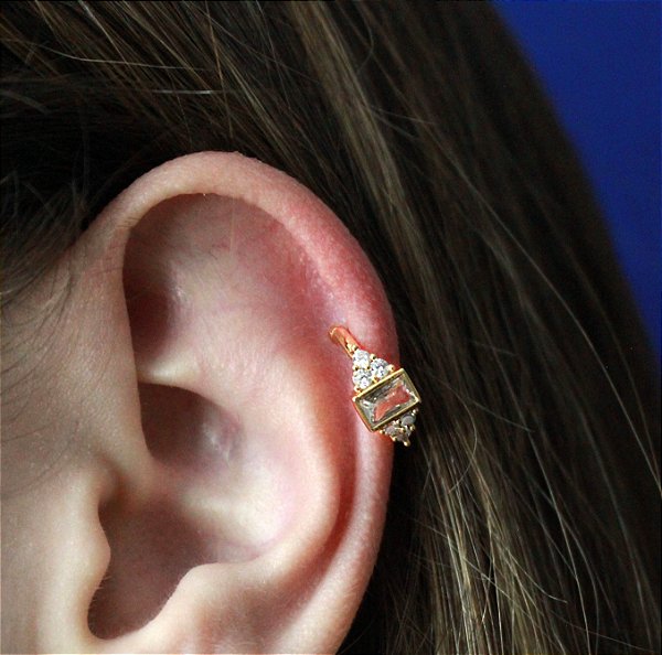 PAR DE PIERCING DOURADO COM ZIRCÔNIA
