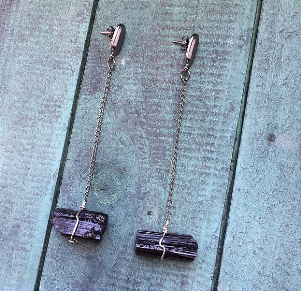 Brinco turmalina negra