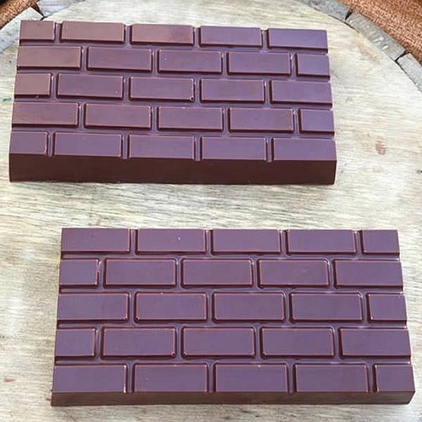 Forma para Chocolate com Silicone Tablete Tijolinho Tijolo Aparente Avista 260g Ref. 9890 BWB