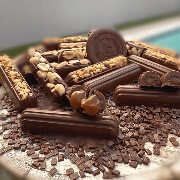 Forma para Chocolate com Silicone Canudo Recheado 24g Ref. 10016 BWB 1unid