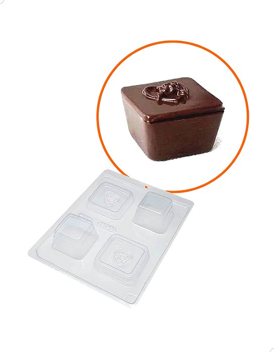 Forma para Chocolate com Silicone Mini Caixa Coração com Rosinha Especial 50g Ref. 839 BWB 1unid