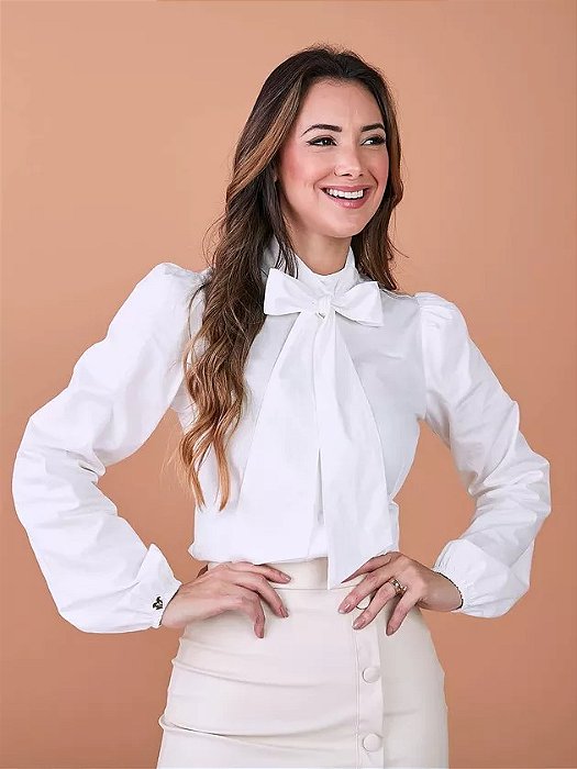 Camisa feminina branca gola laço removível em Tricoline - Cristiane Santana
