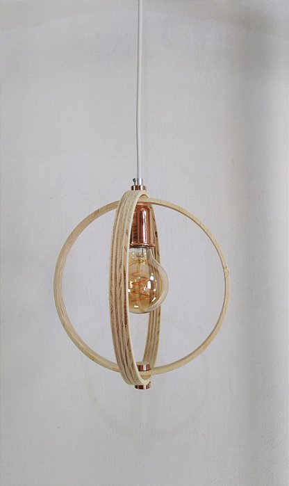 Pendente em Madeira com aros circulares pequeno
