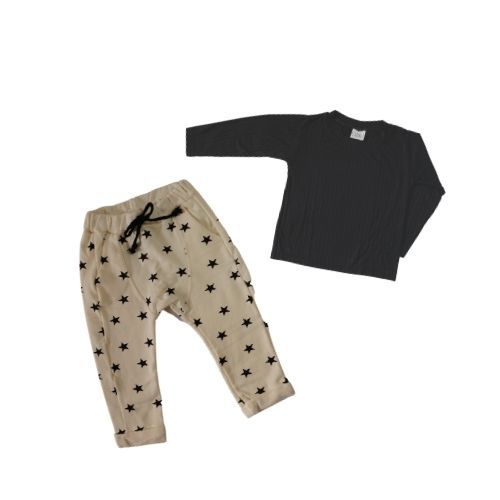 Conjunto de Camiseta Preta e Calça Saruel de Estrela