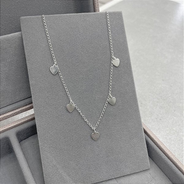 Choker Pingente Corações  em Prata