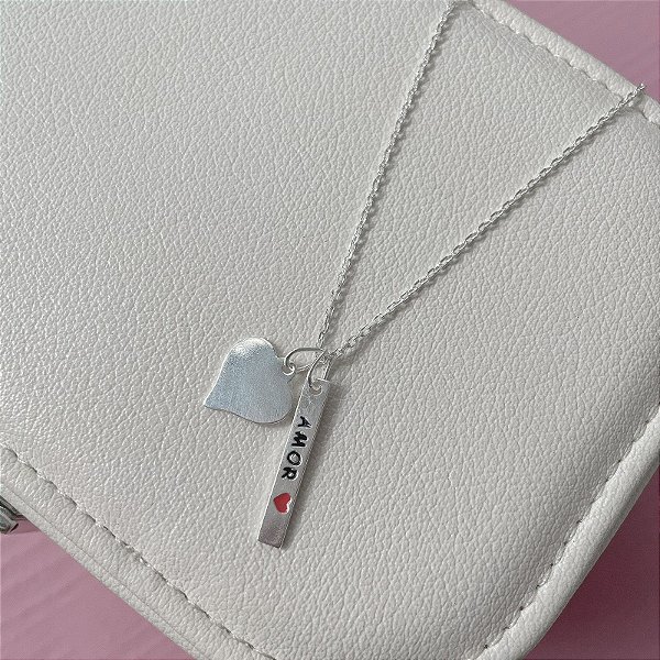 Colar Patuá Coração com Plaquinha Amor em Prata