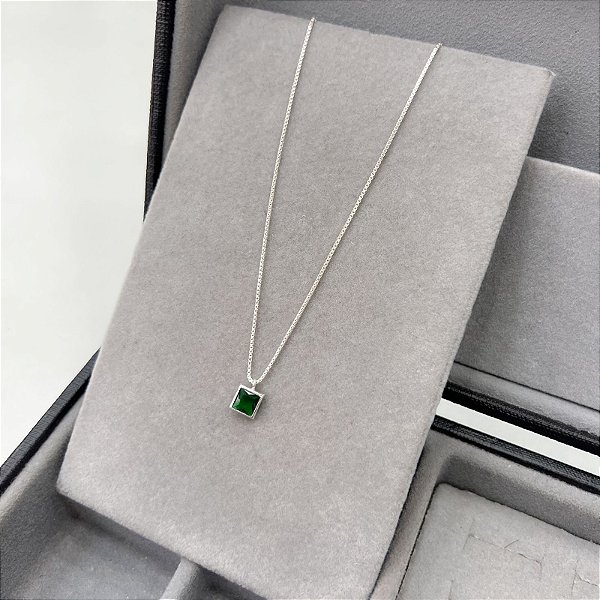 Colar Ponto de Luz Quadrado Verde em Prata