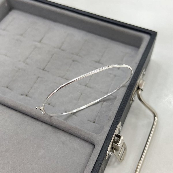Bracelete Meia Cana 2mm em Prata