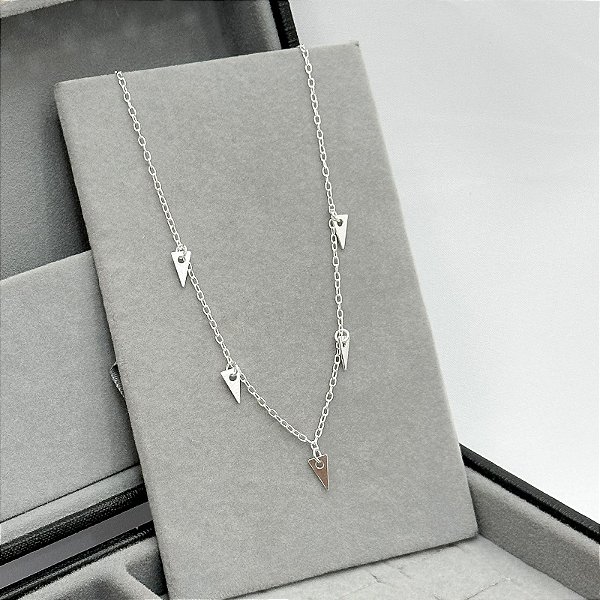 Choker Pingentes Triângulos em Prata
