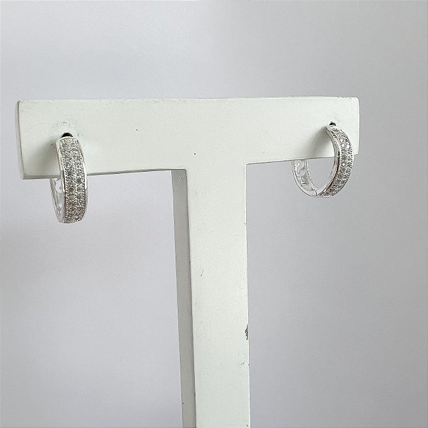 Argola Prata Cravejada com Zircônias