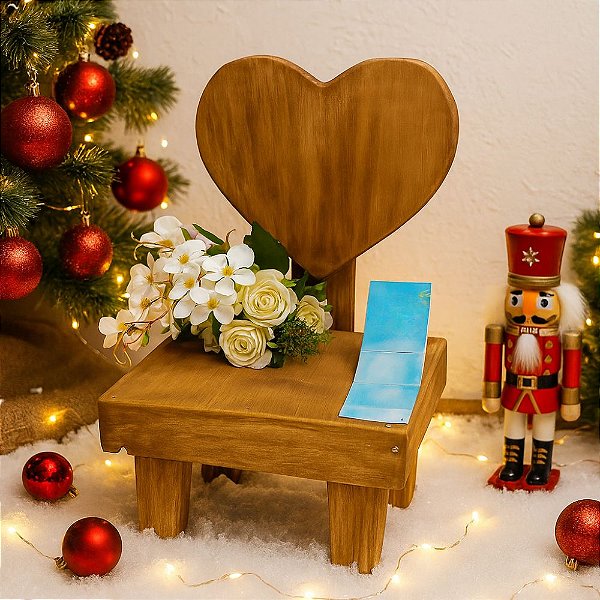 Cadeirinha Coração Amadeirada