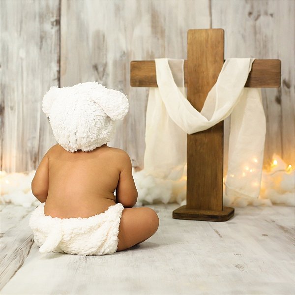 Cruz e Manto Páscoa Cristã