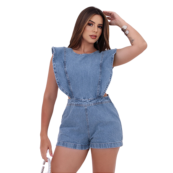 Macacão Feminino Jeans Curto Com Detalhe Na Manga