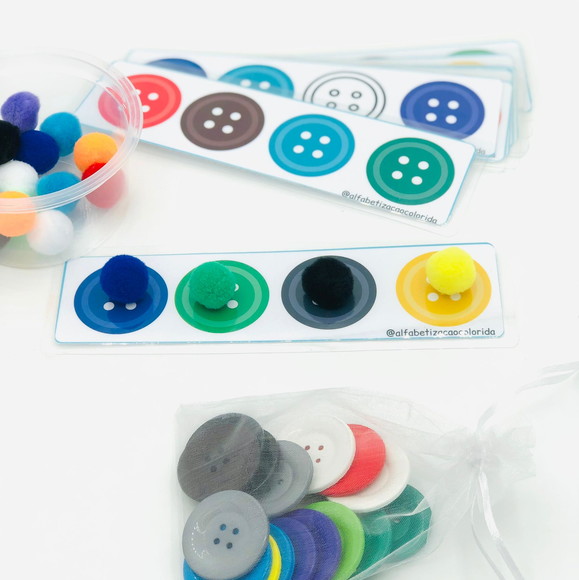 Jogo pedaógico Pareamento botões e pompons