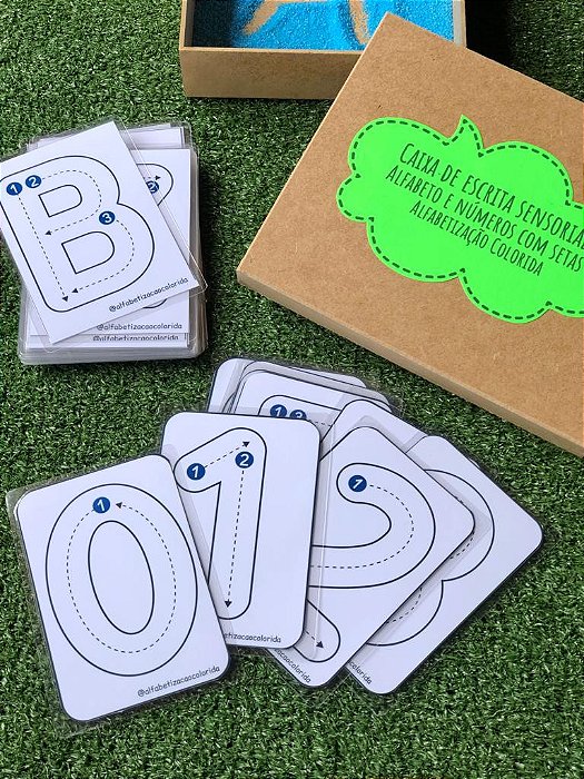 Caixa de escrita sensorial Números e Alfabetos com setas