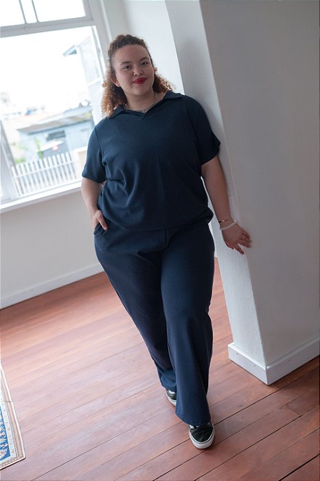Calça Wide Leg Malha Texturizada Cor Azul Escuro - Plus Size
