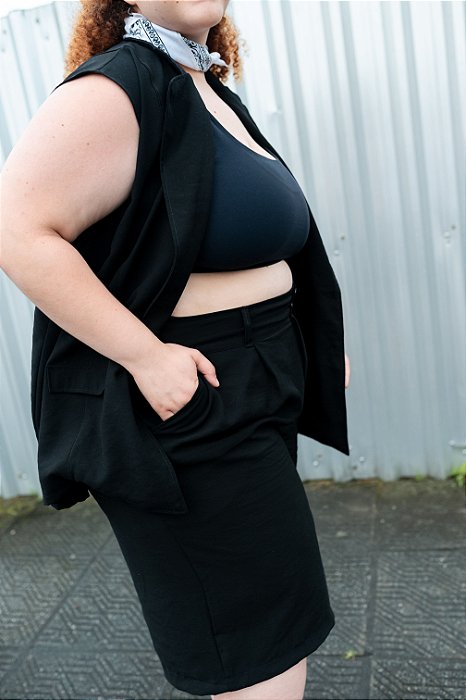 Bermuda Jorts Alfaiataria Cor Preta - Plus Size