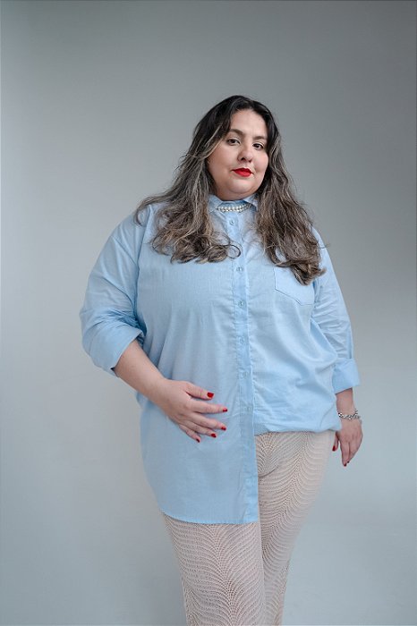 Camisa Tricoline Alongada Azul Claro - Plus Size