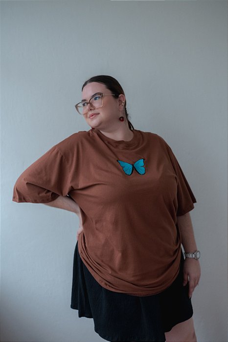 Camiseta Butterfly Marrom - Plus Size