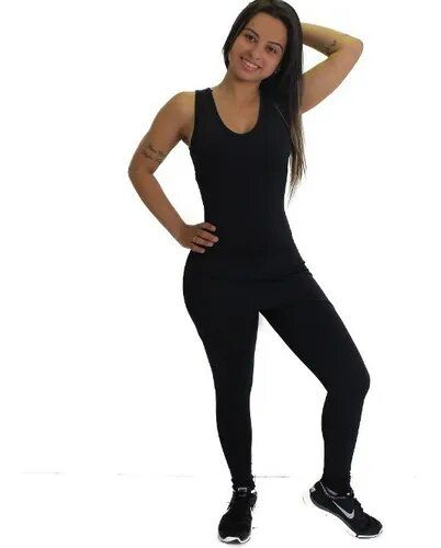 Macacão Fitness Suplex com Saia Tapa Bumbum Sem Transparência - Preto