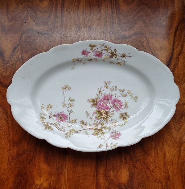 Travessa em fina porcelana francesa Limoges