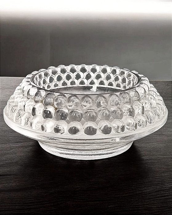 Pequeno saleiro em vidro artístico R.Lalique  padrão nipônico.