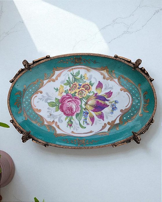 Pequeno centro de mesa em porcelana Limoges verde c/ metal