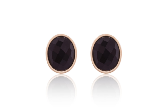 Brinco pedra natural obsidiana, banho ouro 18k.