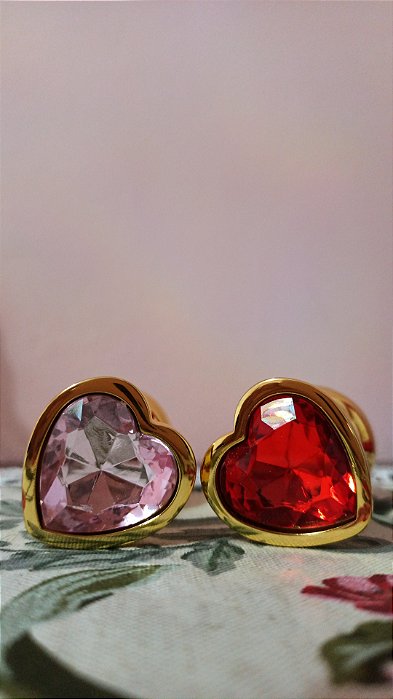 Plug Anal Dourado com pedra coração - Tamanho M
