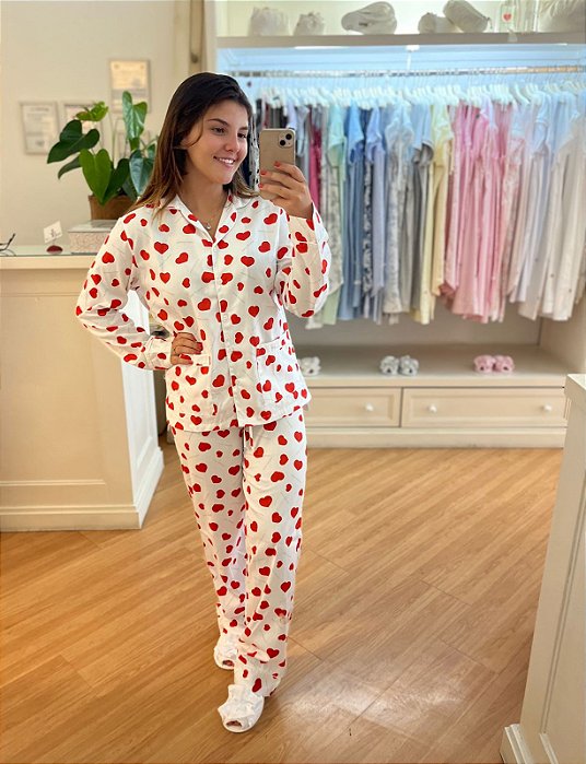 Pijama Classico Branco Coração Vermelho