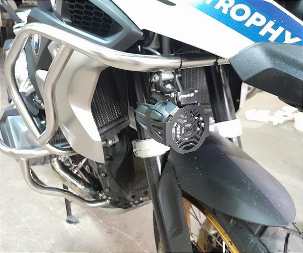 Protetor de Carenagem R1250 Gs em INOX com Espera para farol de milha marca MOTOTOP
