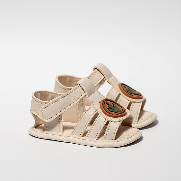 SANDALIA MASCULINA ECONOMICA - COR MARFIM - APLICAÇÃO PÉ DE DINO - LINHA BABY