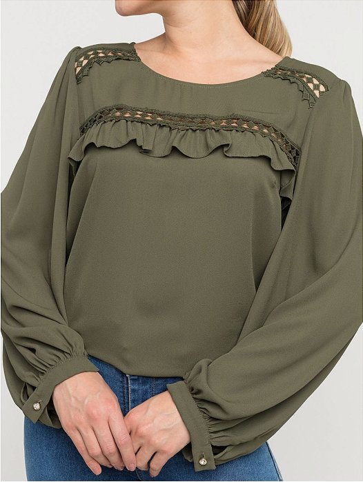 blusa de crepe com babado na gola