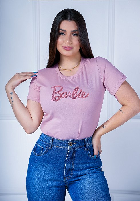 T-SHIRT FEMININA - ESCRITA BARBIE - COR ROSÉ LILÁS