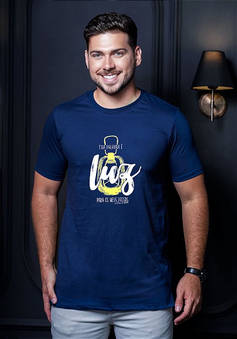 T-SHIRT MASCULINA - TUA PALAVRA É LUZ - COR AZUL MARINHO