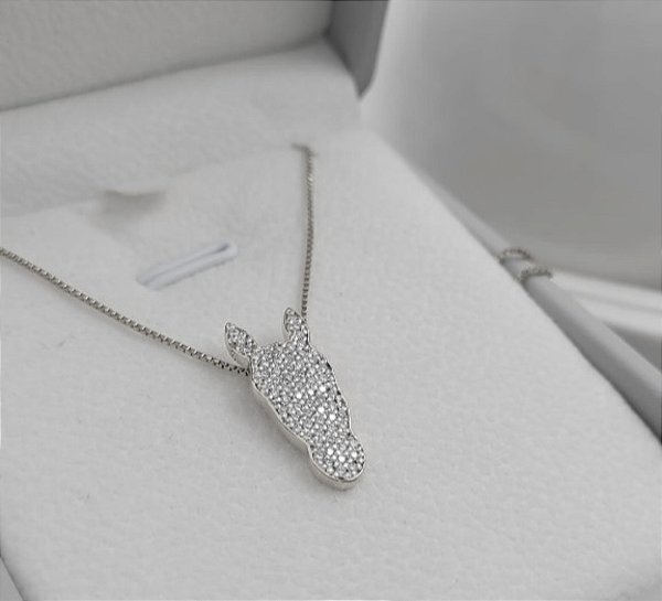 Colar carinha diamantes em ouro branco.