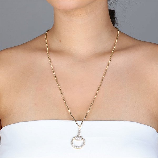 Colar bridão G cravejado prata 925 banhado ouro 18k.