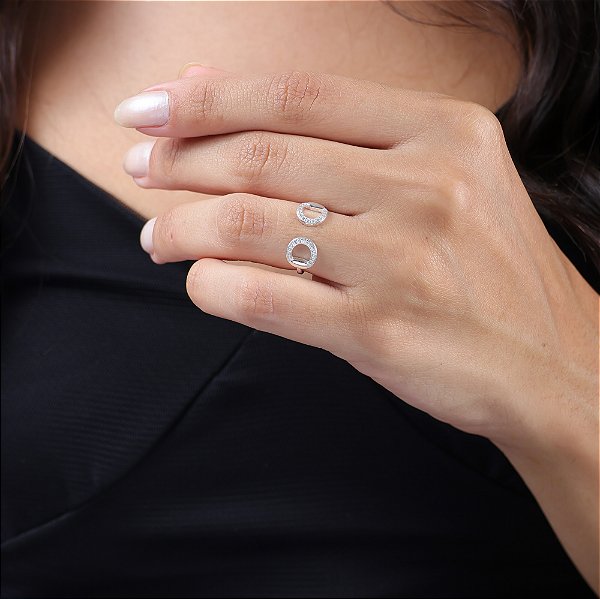 Anel meio bridão  duplo zirconia cravejada prata 925