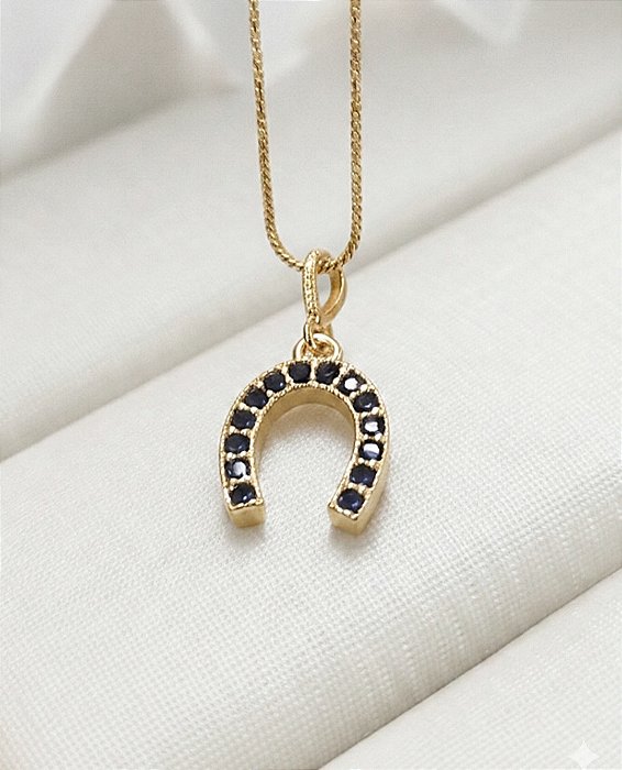 Colar ferradura zircônia azul marinho prata 925 banhada ouro 18k.