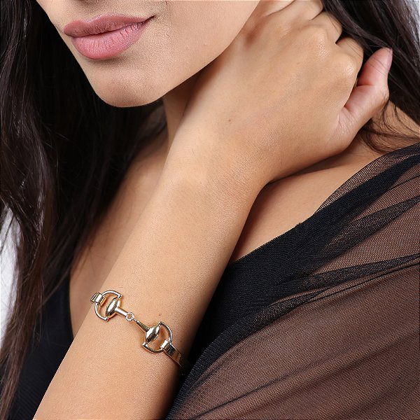 Bracelete  bridão rígido prata  925 banhado ouro 18k.