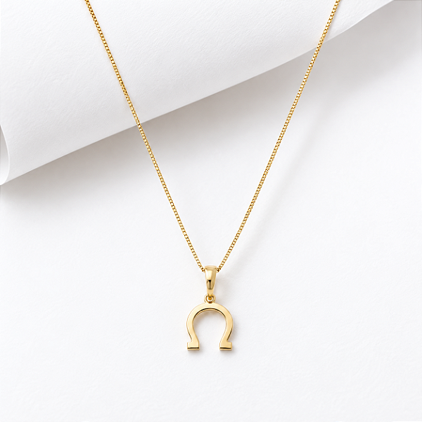 Colar ferradura ponta quadrada ouro 18k